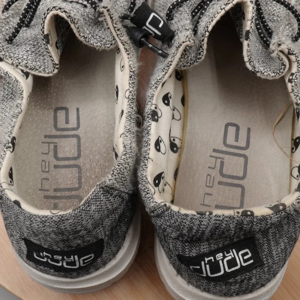 Hey Dude Shoes Womens 7 Wendy Stretch Yin Yang Grey Knit Slip On Loafers Flaw
